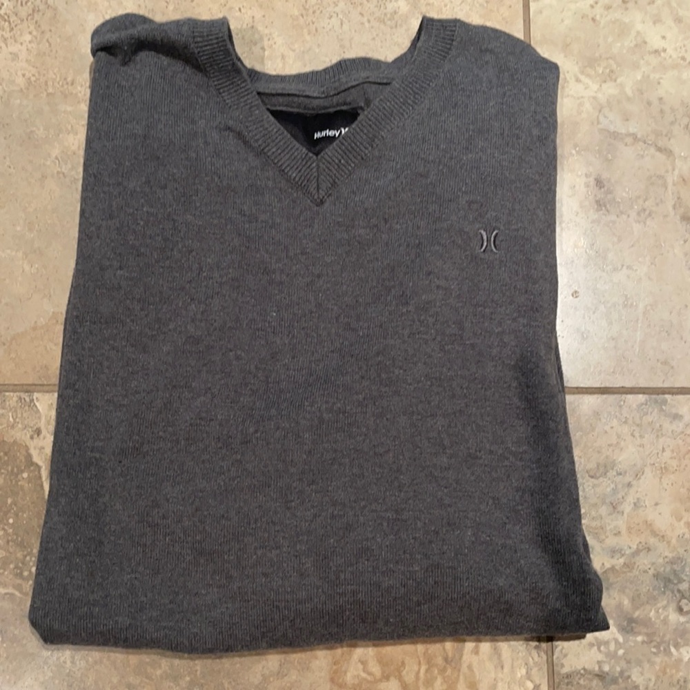 Hurley sweater